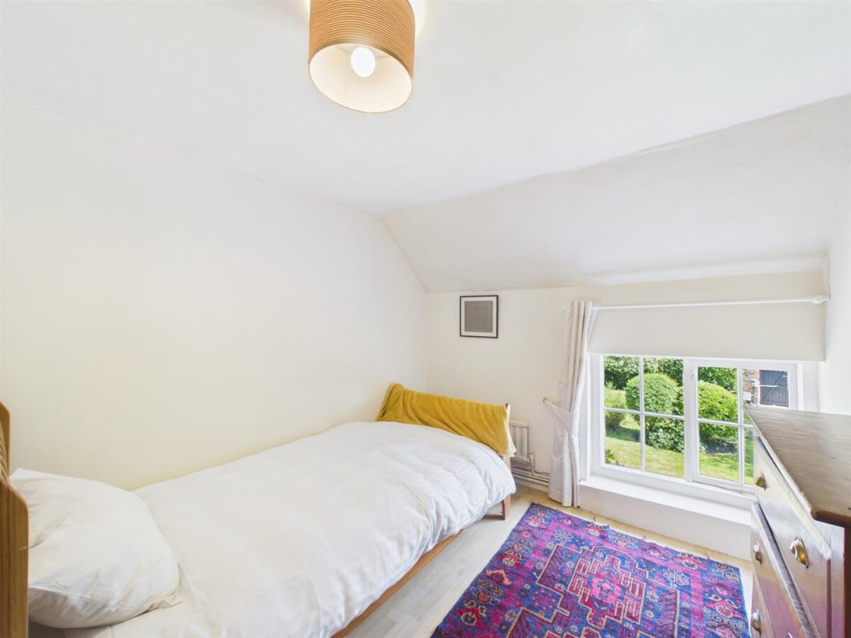 Hollybush House, Church Lane, Barrow-On-Trent, DE73 7HB