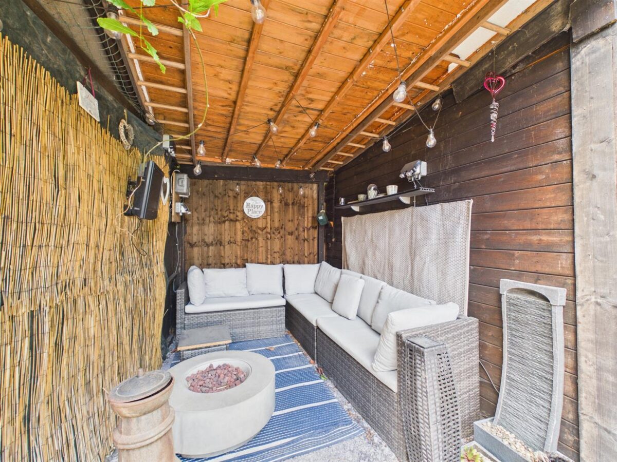 Skinners Lane, Whitwick, Coalville, LE67 5HF