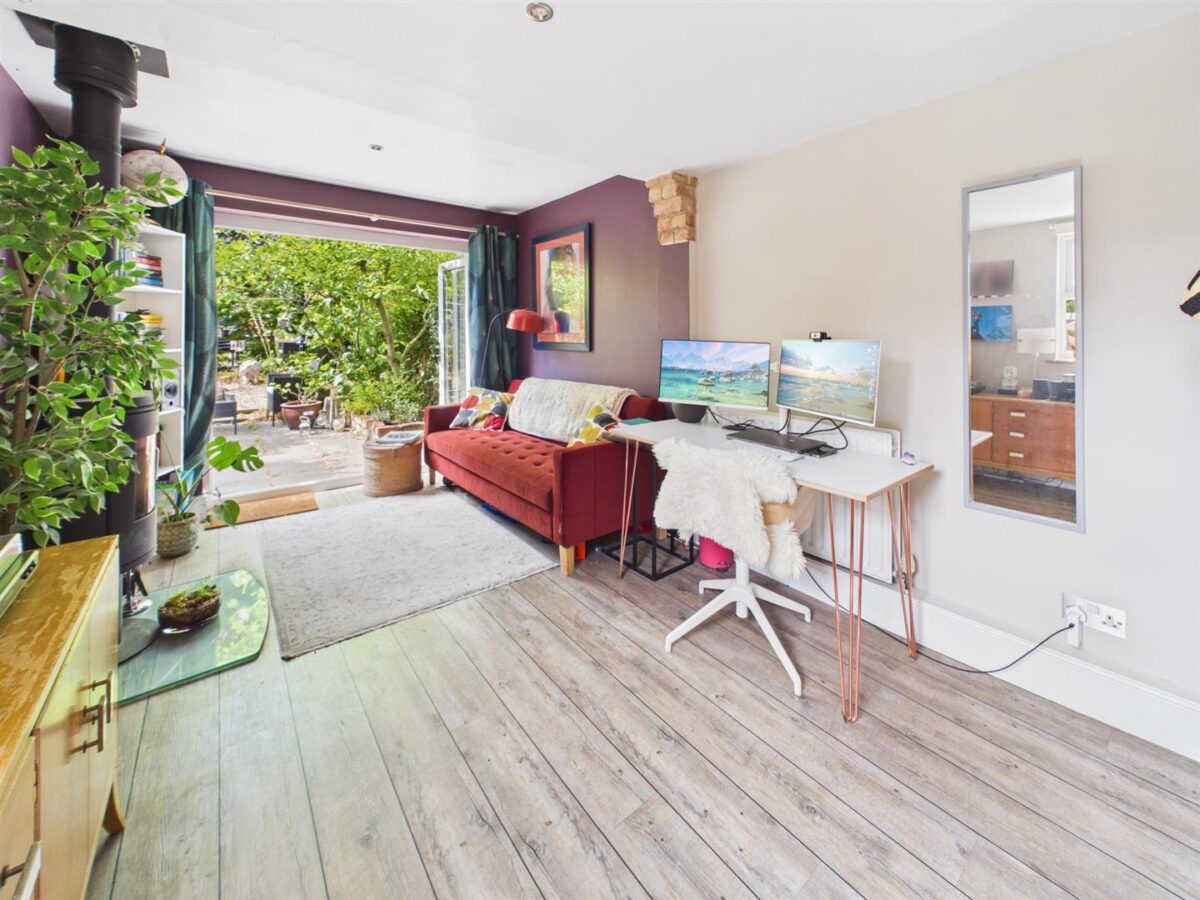 Victoria Street, Melbourne, DE73 8FQ