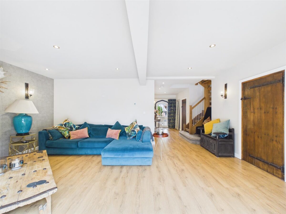 Long Street, Belton, LE12 9TP