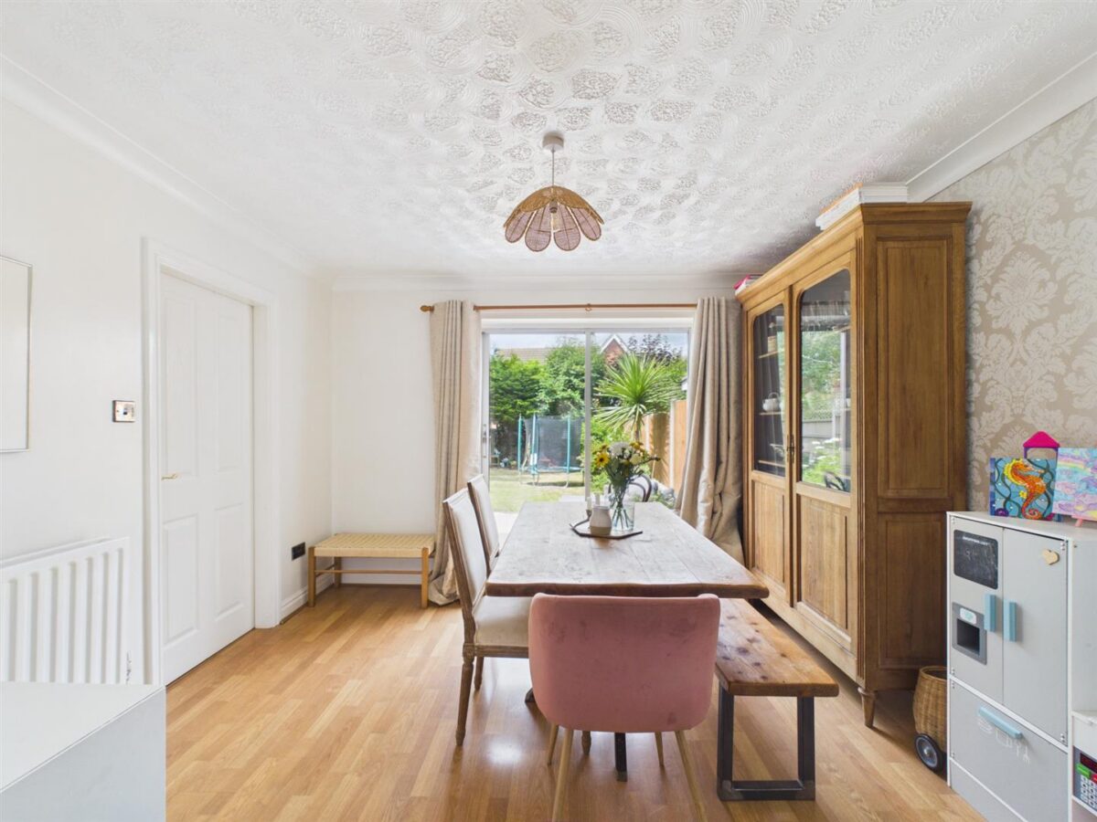 Blackthorn Close, Melbourne, DE73 8LY
