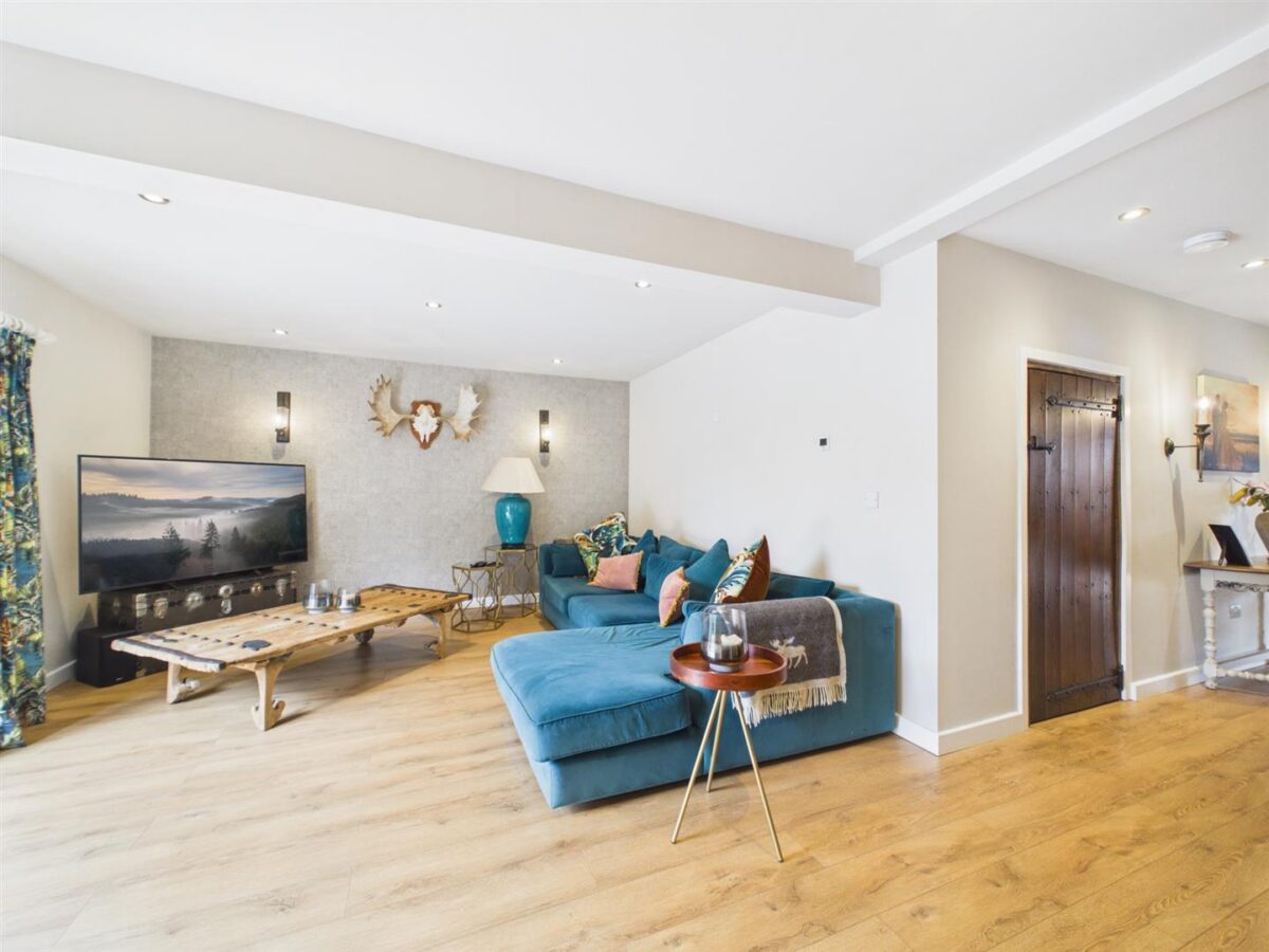 Long Street, Belton, LE12 9TP
