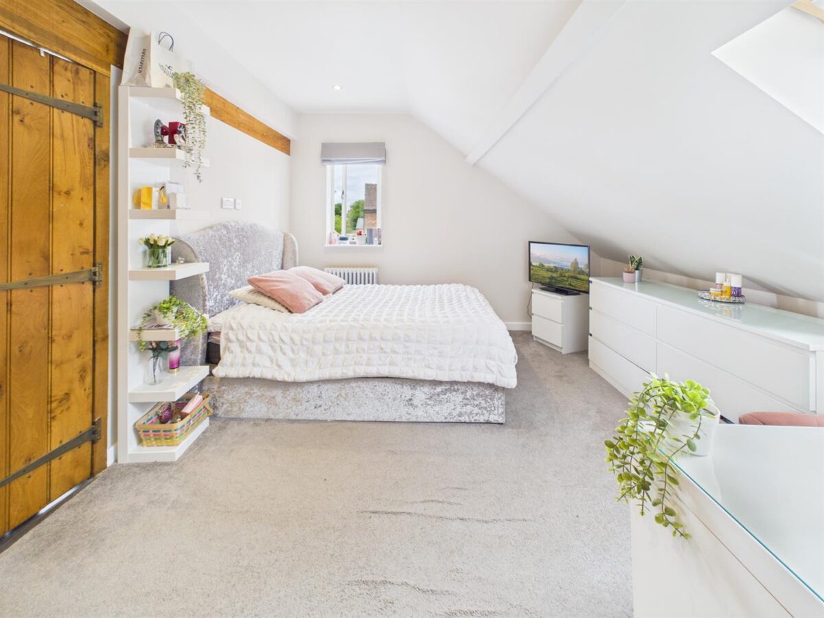 Long Street, Belton, LE12 9TP