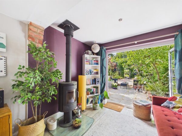 Victoria Street, Melbourne, DE73 8FQ