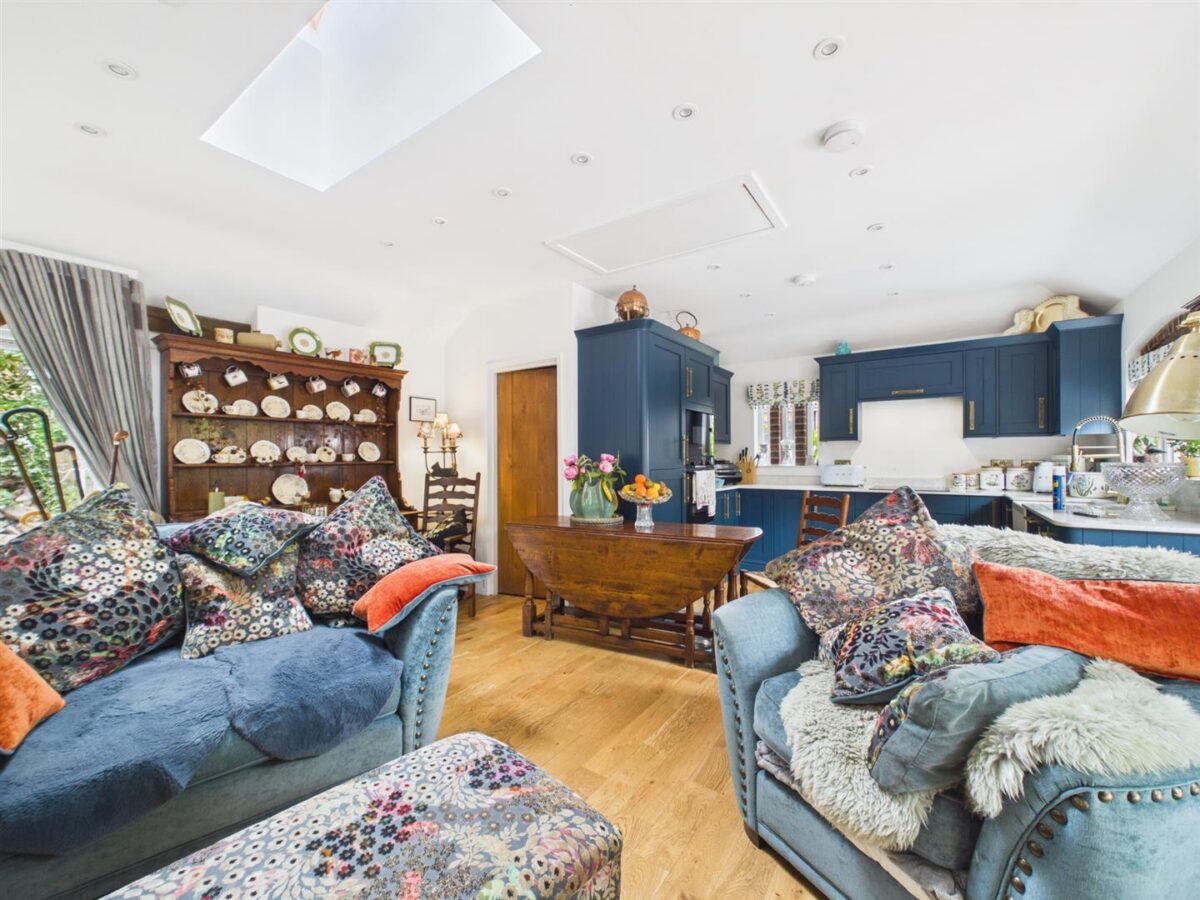 Long Street, Belton, LE12 9TP
