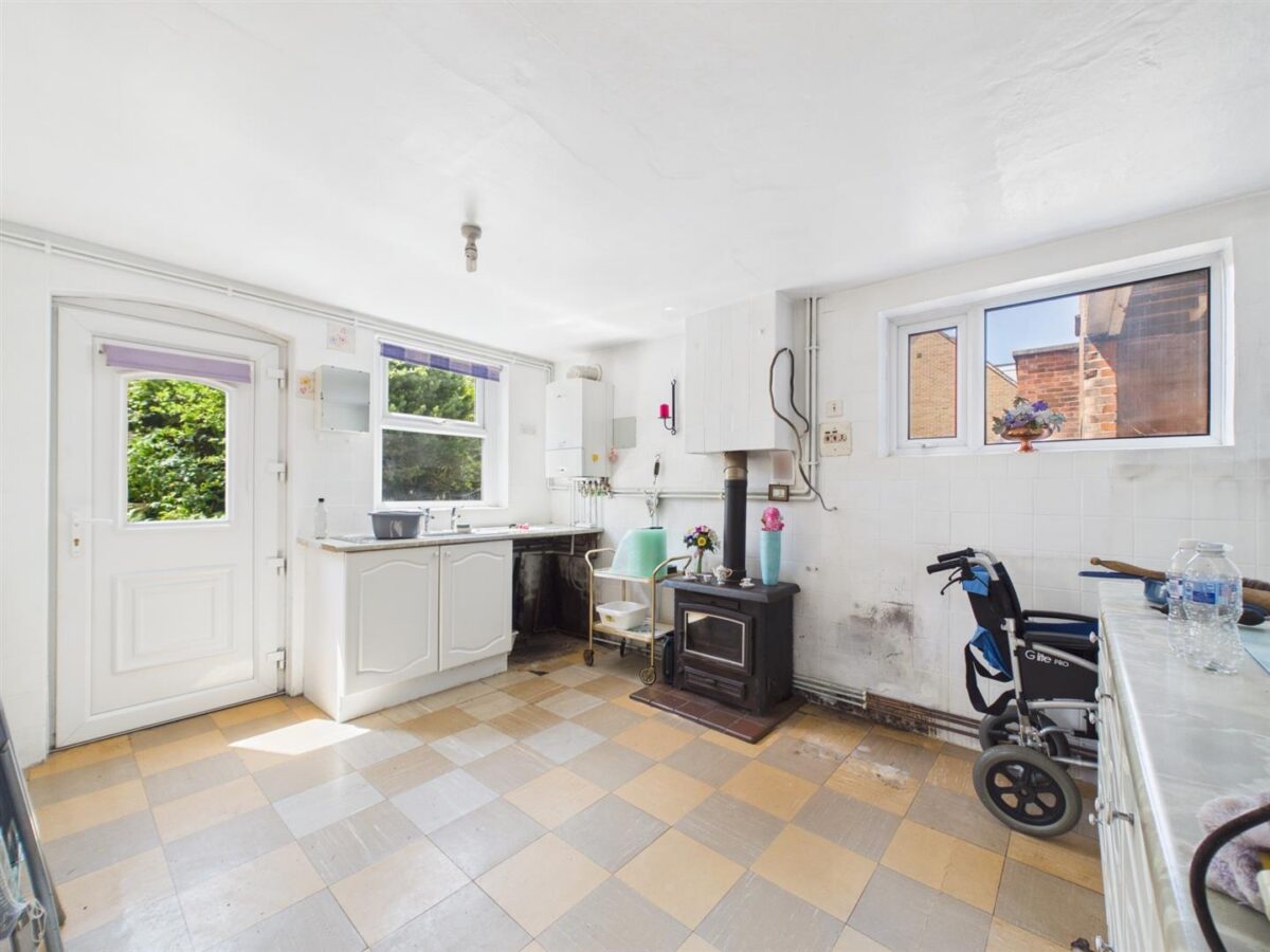 Victoria Street, Melbourne, DE73 8FQ