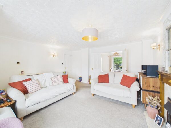 Blackthorn Close, Melbourne, DE73 8LY