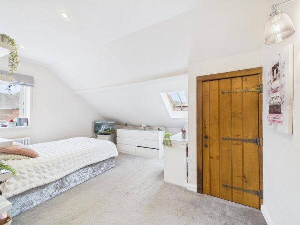 Long Street, Belton, LE12 9TP