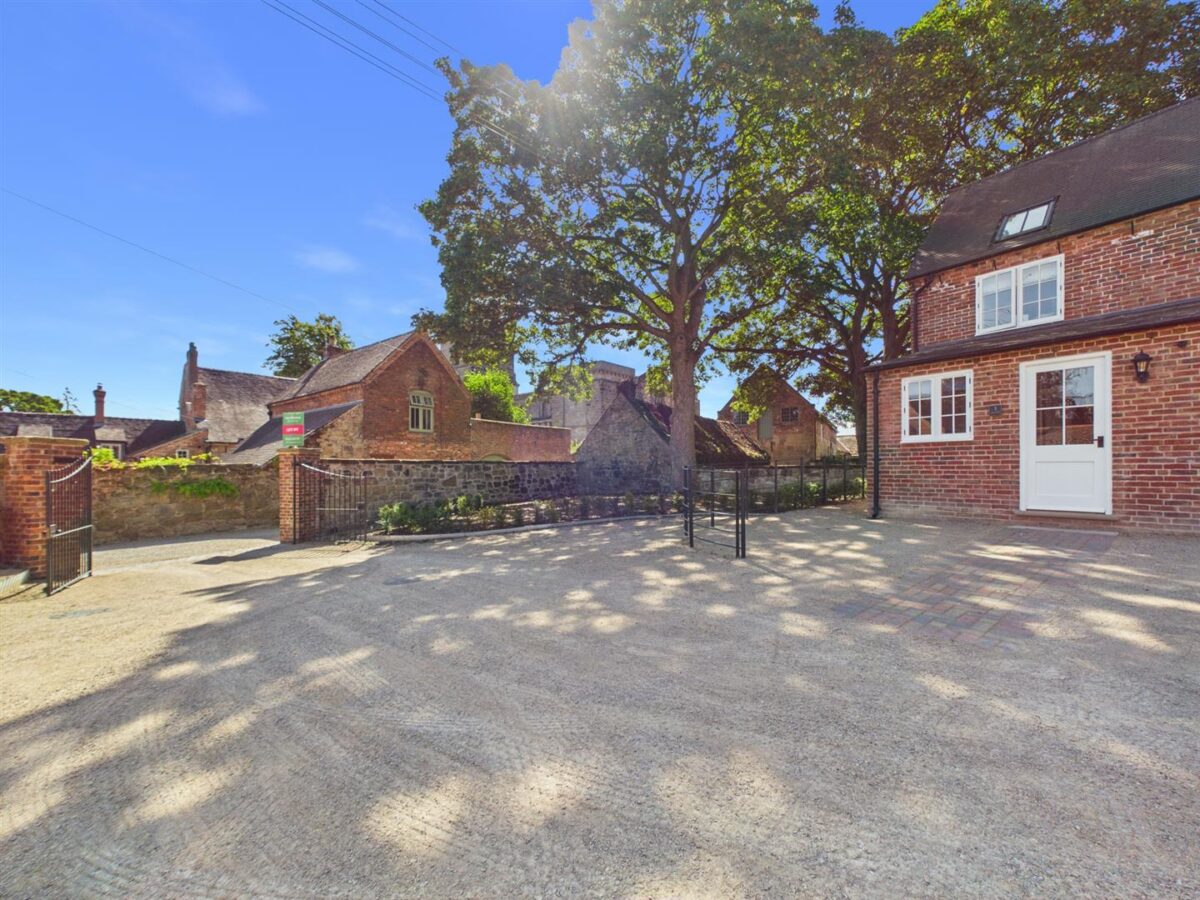 Gales Yard, Church Square, Melbourne, DE73 8JH