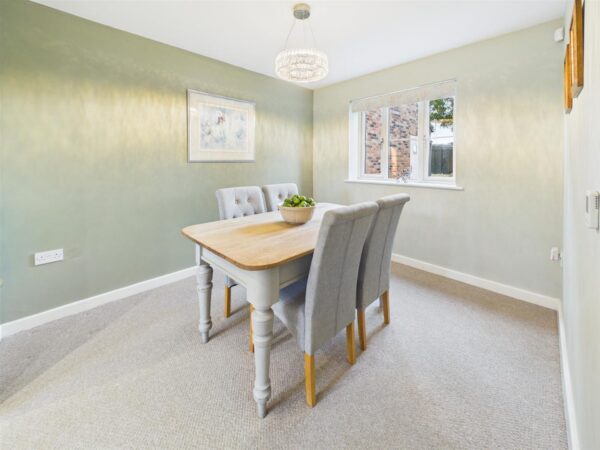 Adams Close, Hartshorne, DE11 7BL