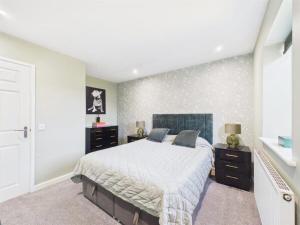 Adams Close, Hartshorne, DE11 7BL