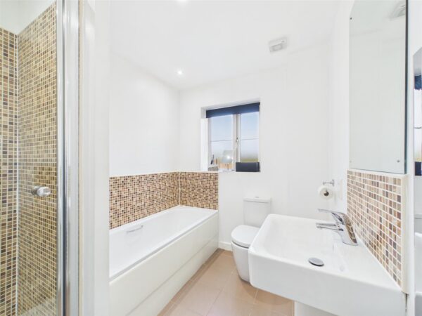 Adams Close, Hartshorne, DE11 7BL