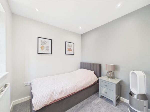 Adams Close, Hartshorne, DE11 7BL