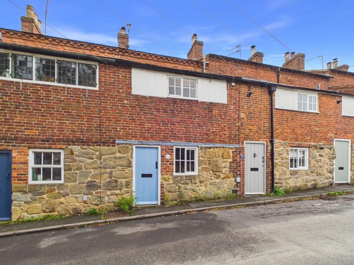 Rose's Cottage, Blanch Croft, Melbourne, DE73 8GG