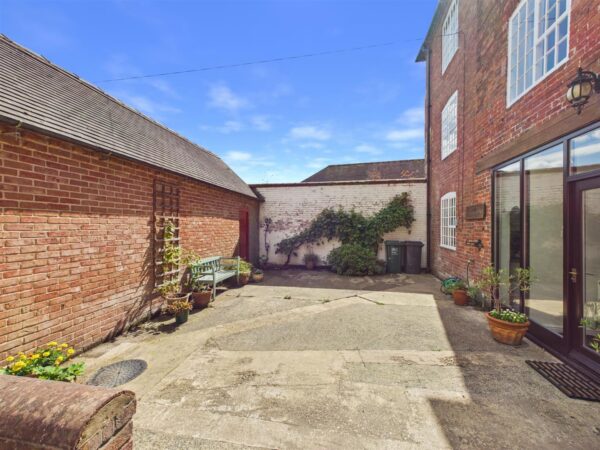 Castle Street, Melbourne, DE73 8DY