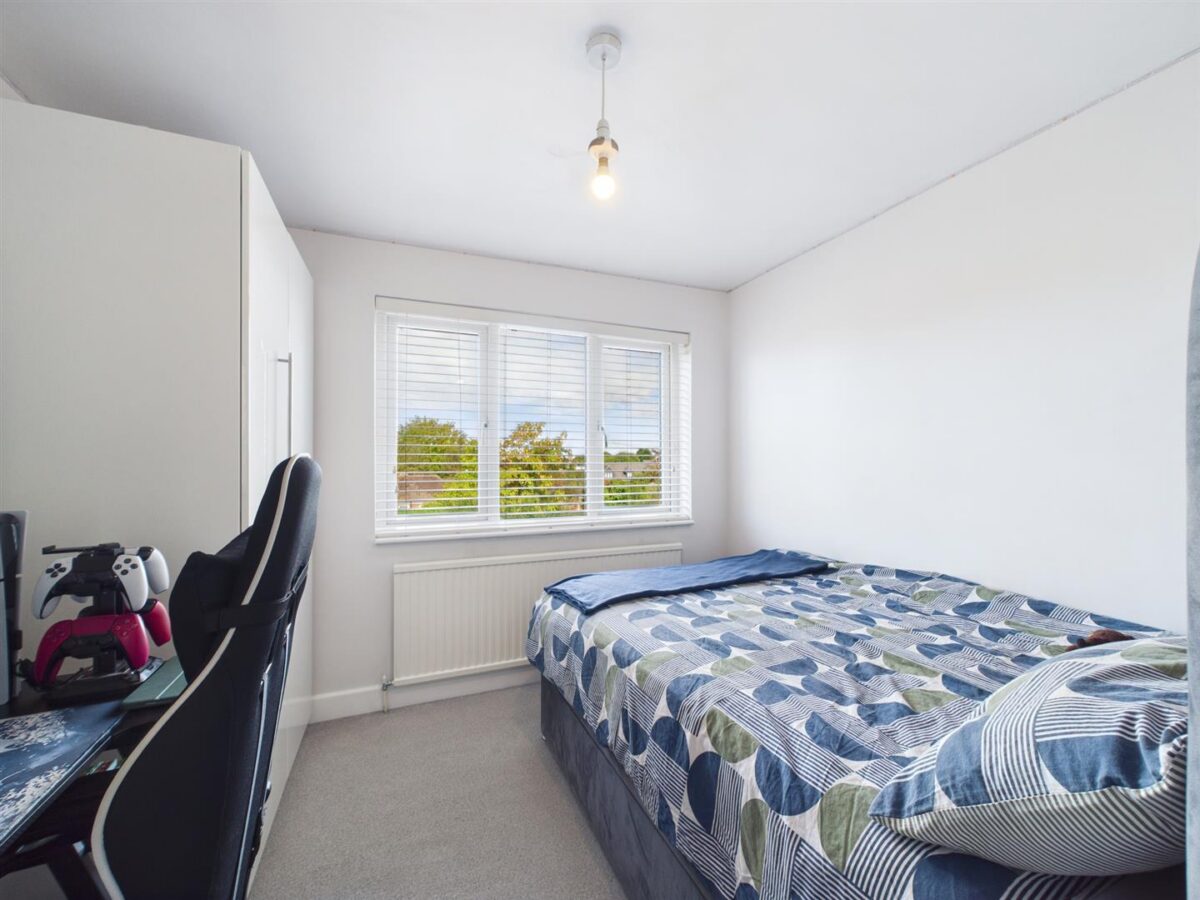 Gladstone Close, Chellaston, DE73 6RR