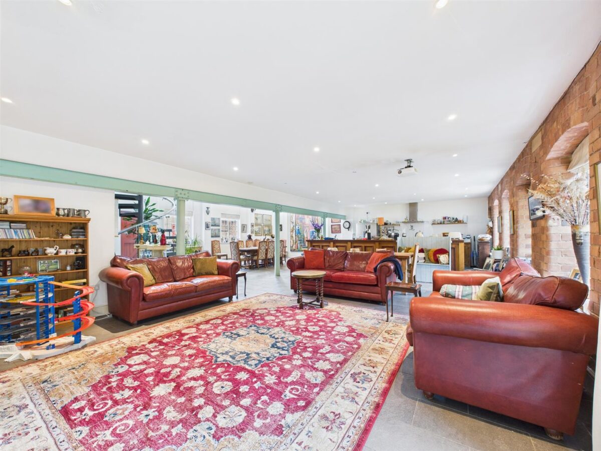 Castle Street, Melbourne, DE73 8DY