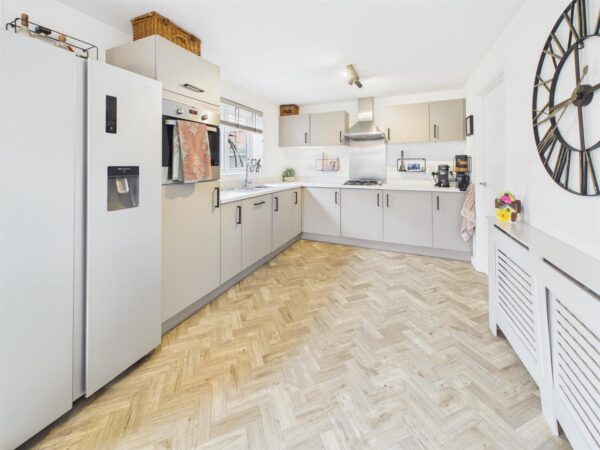 Ayrton Drive, Castle Donington, DE74 2BE