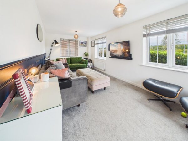 Ayrton Drive, Castle Donington, DE74 2BE